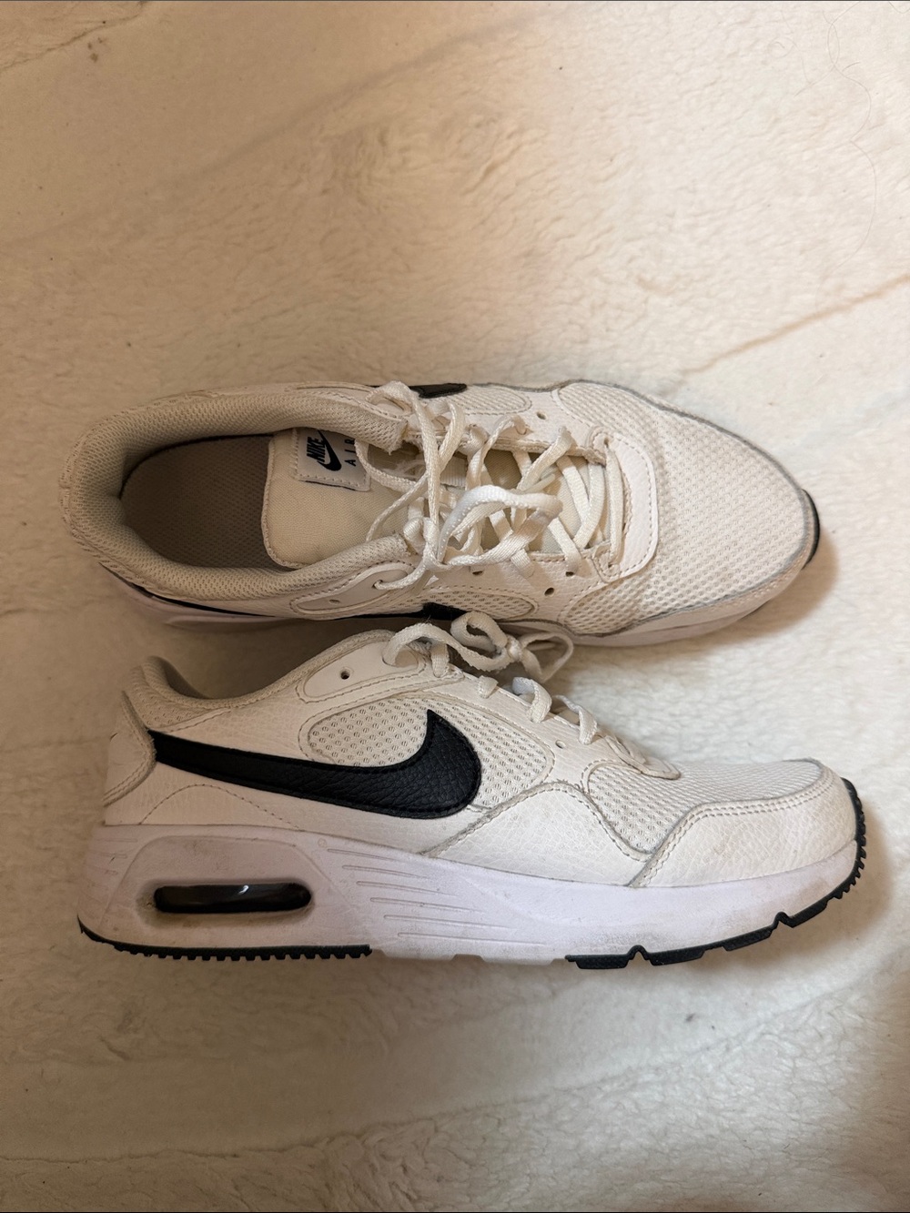 Nike women’s Air Max